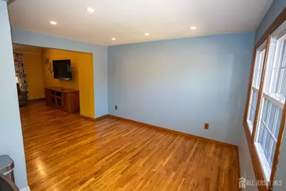 4 Cheltenham Place, Sayreville, NJ 08872 - Photo 9