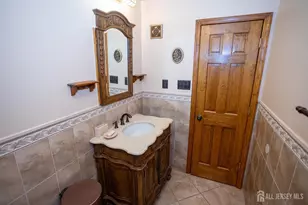4 Cheltenham Pl, Sayreville, NJ 08872 - Photo 19