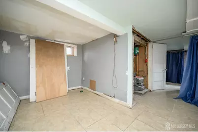 313 Wagner Avenue, Perth Amboy, NJ 08861 - Photo 19