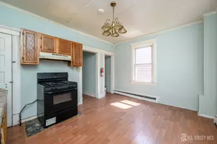 313 Wagner Ave, Perth Amboy, NJ 08861 - Photo 11
