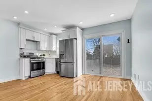 580 S Garden Ave, Woodbridge Township, NJ 07095 - Photo 3