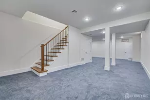 90 S Hyde Ave S, Iselin, NJ 08830 - Photo 49