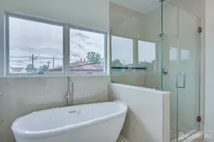 90 S Hyde Ave S, Iselin, NJ 08830 - Photo 35