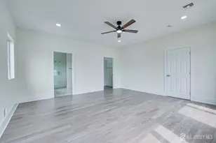 90 S Hyde Ave S, Iselin, NJ 08830 - Photo 33