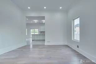 90 S Hyde Ave S, Iselin, NJ 08830 - Photo 13