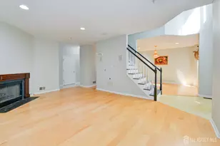 34 Forest Dr, Piscataway Township, NJ 08844 - Photo 11