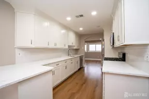 127 Kendall Rd, South Brunswick Township, NJ 08824 - Photo 19