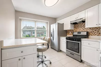 3003 N Oaks Boulevard N, North Brunswick Township, NJ 08902 - Photo 11