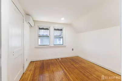 18 Cypress Street, Carteret, NJ 07008 - Photo 25