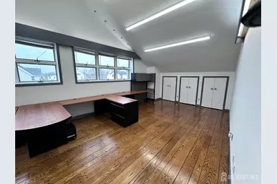 107 Stuyvesent Avenue, Lyndhurst Township, NJ 07071 - Photo 13
