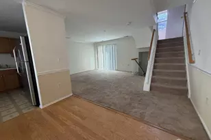 468 Great Beds Ct, Perth Amboy, NJ 08861 - Photo 11