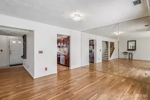 118 Magee Ct, East Brunswick Township, NJ 08816 - Photo 3