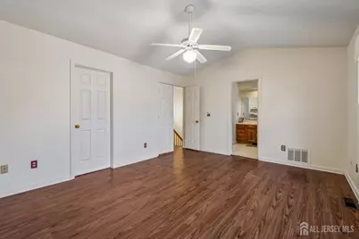 118 Magee Court, East Brunswick Township, NJ 08816 - Photo 11