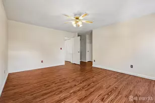 118 Magee Ct, East Brunswick Township, NJ 08816 - Photo 15