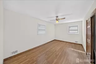 204 Marlin Dr, Fords, NJ 08863 - Photo 17