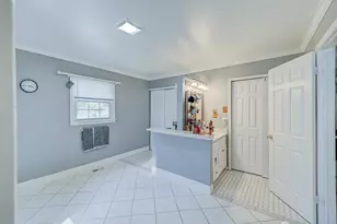 32 Silvers Ln, Plainsboro Township, NJ 08536 - Photo 19