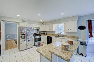 32 Silvers Ln, Plainsboro Township, NJ 08536 - Photo 9