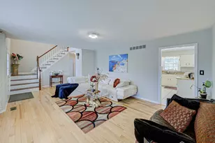 32 Silvers Ln, Plainsboro Township, NJ 08536 - Photo 5