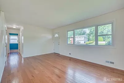 530 Wood Avenue, Iselin, NJ 08830 - Photo 11