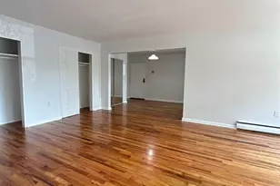42 Woodedge St, Edison, NJ 08817 - Photo 3