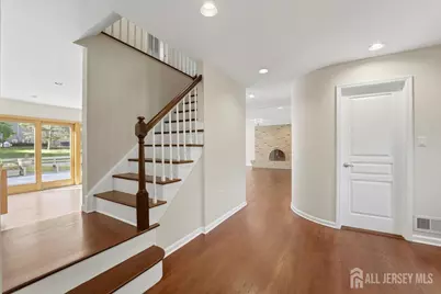 6 King Arthurs Court, Edison, NJ 08820 - Photo 3