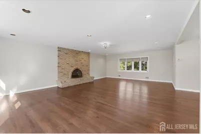 6 King Arthurs Court, Edison, NJ 08820 - Photo 9