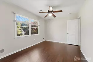 6 King Arthurs Ct, Edison, NJ 08820 - Photo 29
