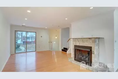 500 Great Beds Court, Perth Amboy, NJ 08861 - Photo 3