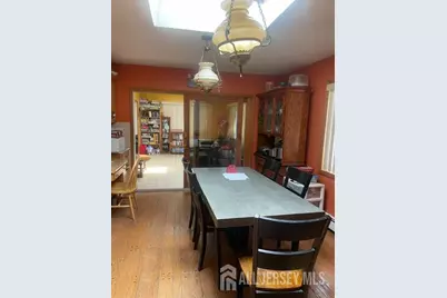 84 E Laurel Street E, Port Reading, NJ 07064 - Photo 5