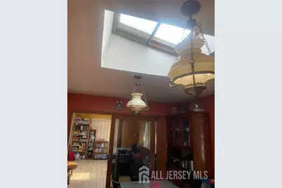 84 E Laurel Street E, Port Reading, NJ 07064 - Photo 3