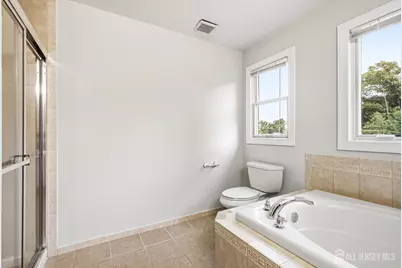 33 Melbloum Lane, Edison, NJ 08837 - Photo 17