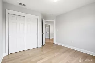 33 Melbloum Ln, Edison, NJ 08837 - Photo 27