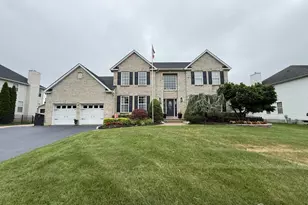 27 Mitchell Dr, Monroe Township, NJ 08831 - Photo 1