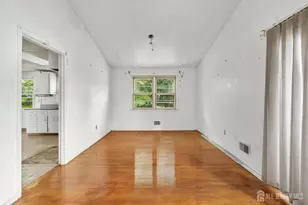 454 Plainfield Rd, Edison, NJ 08820 - Photo 15
