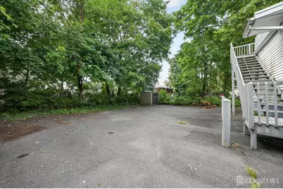 137 Livingston Avenue, New Brunswick, NJ 08901 - Photo 3