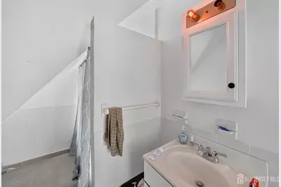 137 Livingston Avenue, New Brunswick, NJ 08901 - Photo 35