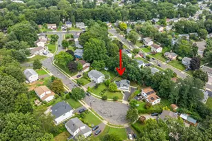 8 Alpine Ct, East Brunswick Township, NJ 08816 - Photo 21