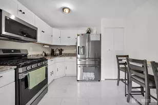 19 Pembrook Ave, North Brunswick Township, NJ 08902 - Photo 5