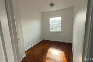 690 W Side Ave W, Perth Amboy, NJ 08861 - Photo 9