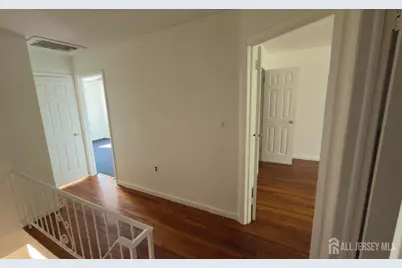 690 W Side Avenue W, Perth Amboy, NJ 08861 - Photo 7