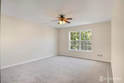 111 Liddle Avenue, Edison, NJ 08837 - Photo 15