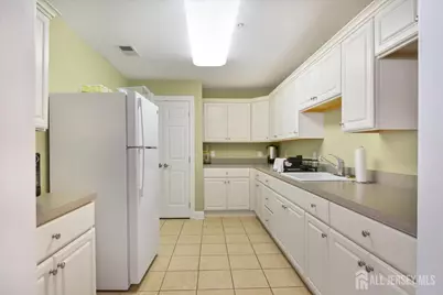 111 Liddle Avenue, Edison, NJ 08837 - Photo 21