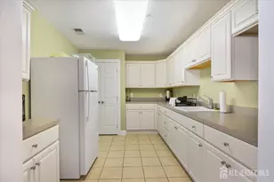 111 Liddle Ave, Edison, NJ 08837 - Photo 21
