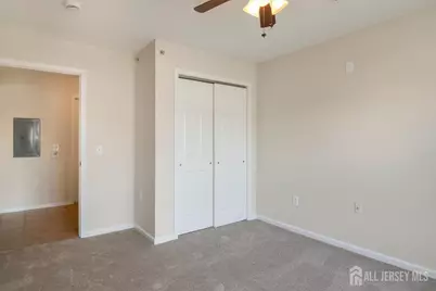 111 Liddle Avenue, Edison, NJ 08837 - Photo 9