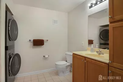 111 Liddle Avenue, Edison, NJ 08837 - Photo 11