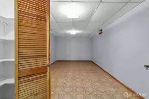 285 Highland Dr, Milltown, NJ 08850 - Photo 63
