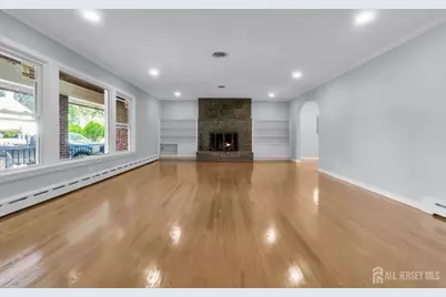 285 Highland Drive, Milltown, NJ 08850 - Photo 11