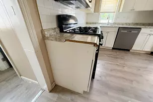 493 Miller St, Perth Amboy, NJ 08861 - Photo 11