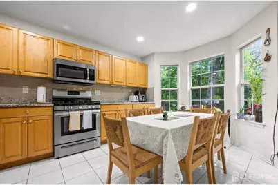 43 Jared Drive, North Brunswick Township, NJ 08902 - Photo 9