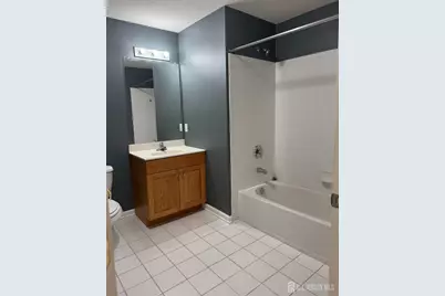 1325 Fernwood Court, New Brunswick, NJ 08901 - Photo 7